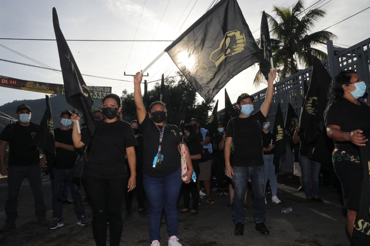 Empresarios obligan a sus empleados a marchar contra el Gobierno empresarios-obligan-a-sus-empleados-a-marchar-contra-el-gobierno